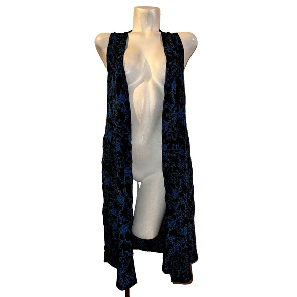 LULAROE Top Women's Size XS Joy Cover Up Blue Black Printed Poly Vest Duster - Picture 1 of 6
